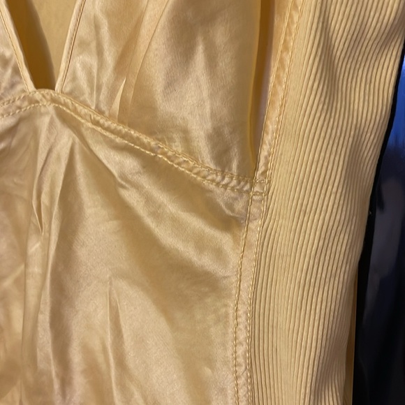 CATHRINE MALANDRINO SILK V NECK TANK ~ Medium - Picture 3 of 5